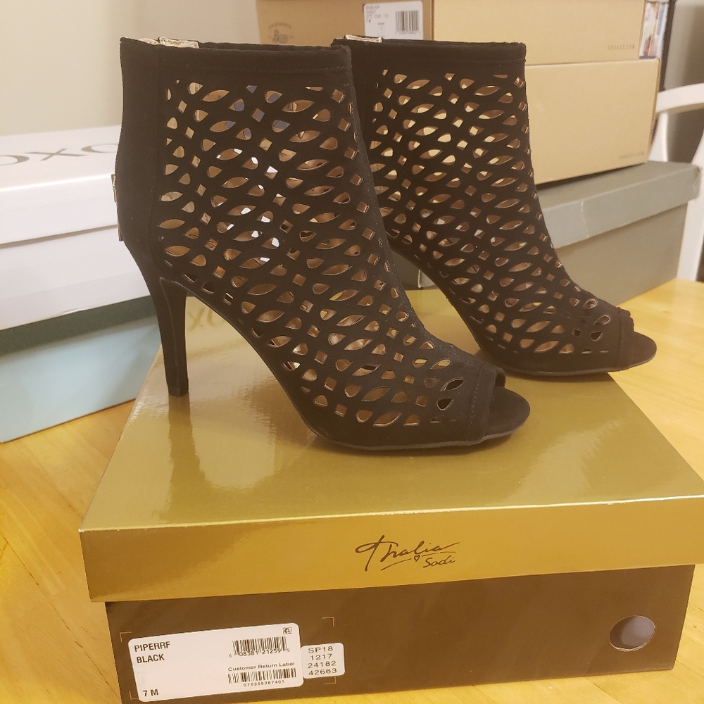 Open Toed Cute Booties